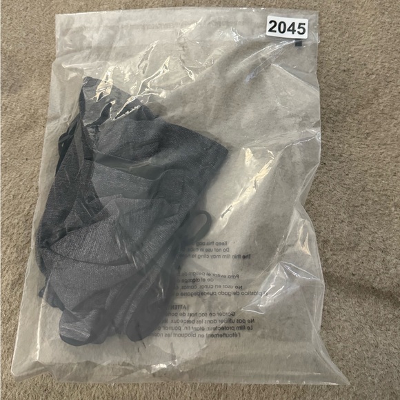 Lululemon Gray Women My Race My Pace Tank Top Sleeveless Size 8 - Picture 8 of 8